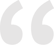 Icon of double quotation marks.